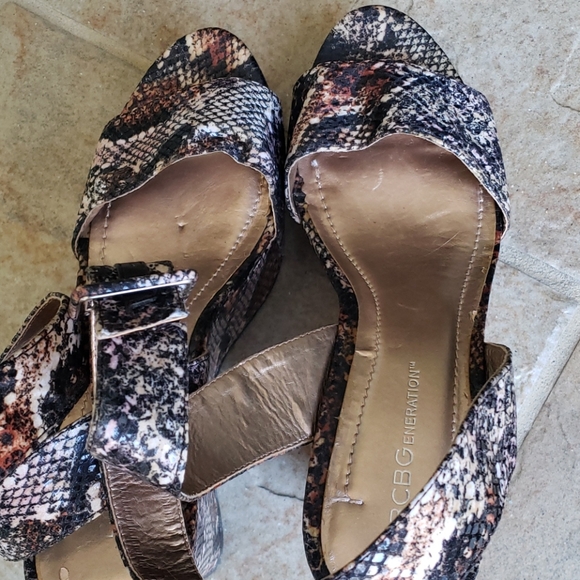 BCBGeneration Snakeskin Platform Wedge Sandals - Picture 6 of 11